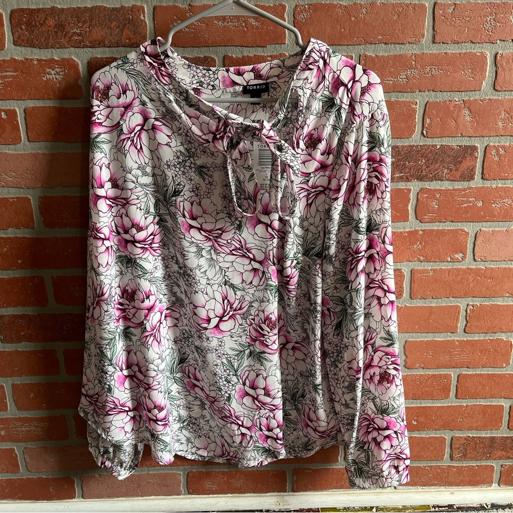 Torrid Xl Blouse nwt
